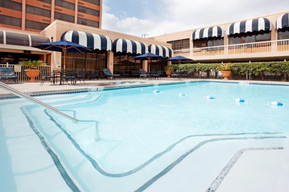 Crowne Plaza San Antonio Airport Image 40